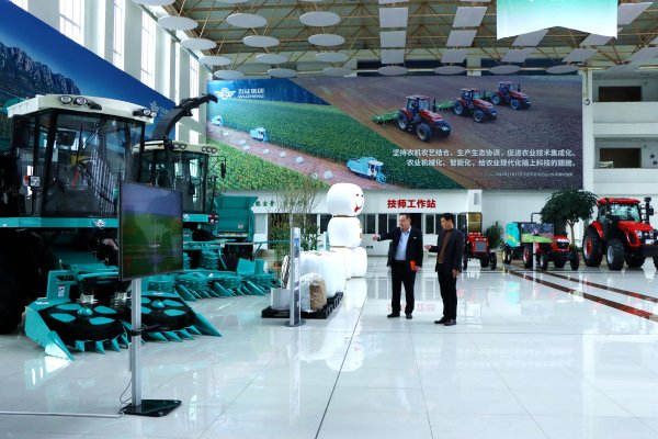 三叶草策略 从“提供一笔贷款”到“构建一个生态”，看农行如何破局民企融资难？